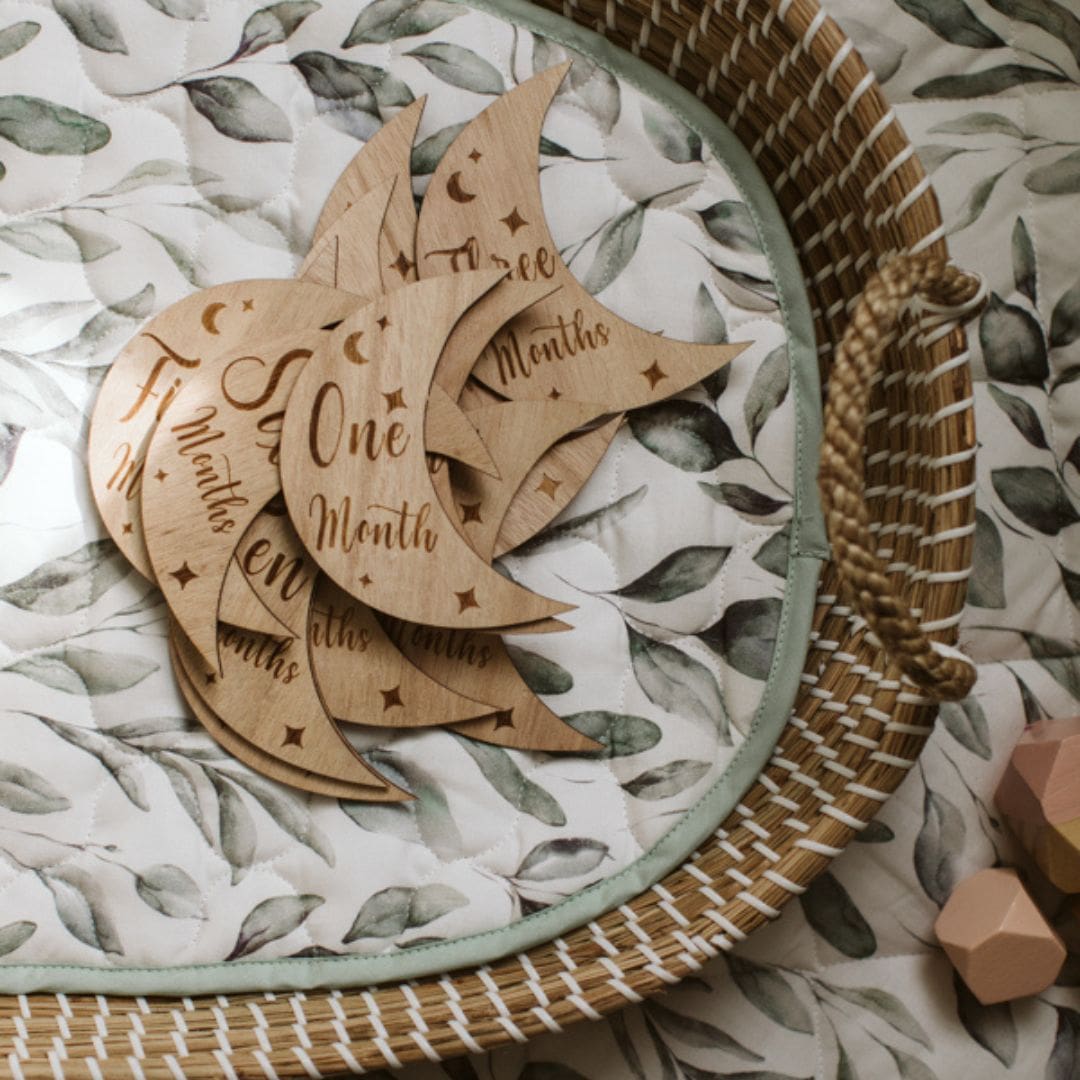 Wooden Month-by-Month Baby Milestone Set